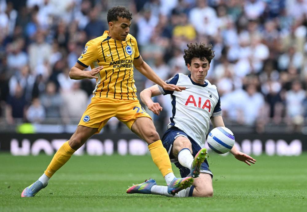 英超赛场亮点：利物浦逆转曼联,