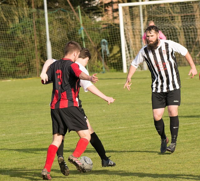 曼联1-1负于西汉姆联，B费错失绝杀，全场射门6次，未进，5轮仅1胜。